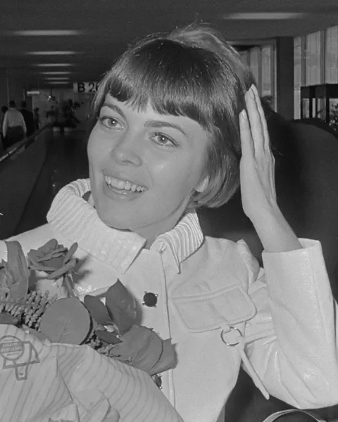 Mireille Mathieu's hairstyle