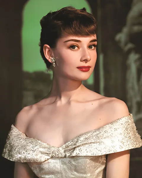 Audrey Hepburn's hairstyle