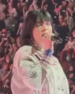 Billie Eilish's hairstyle